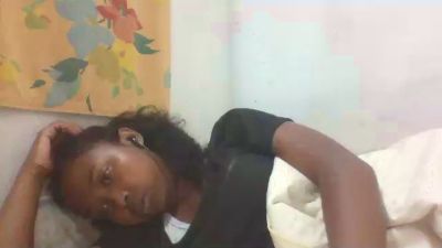 Brunellah live cam on Cam4