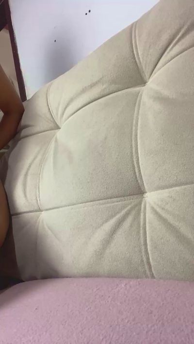 Bruninha04 live cam on Cam4