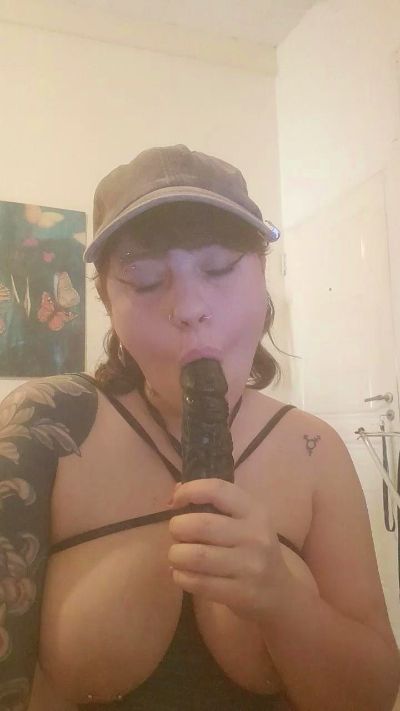 Brunit4 live cam on Cam4