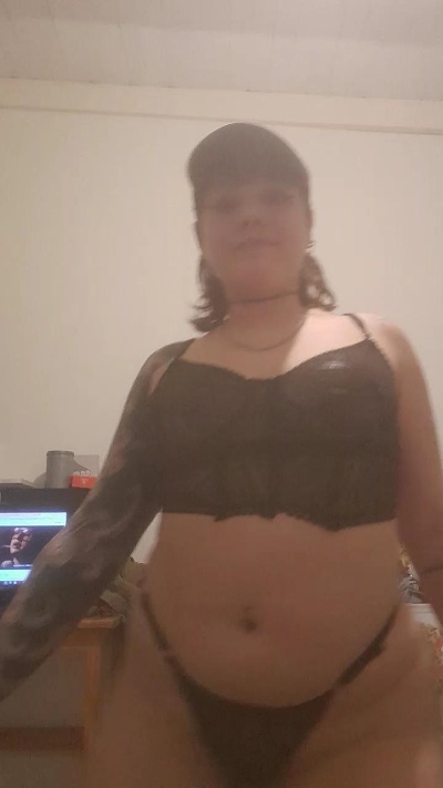 Brunit4 live cam on Cam4