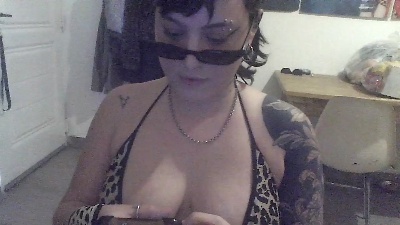 Brunit4 live cam on Cam4