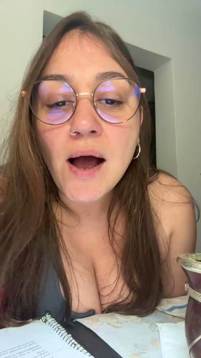 Brunitaa live cam on Cam4