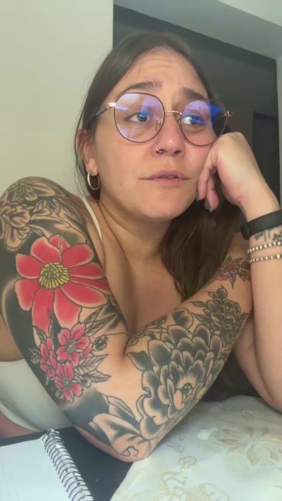 Brunitaa live cam on Cam4