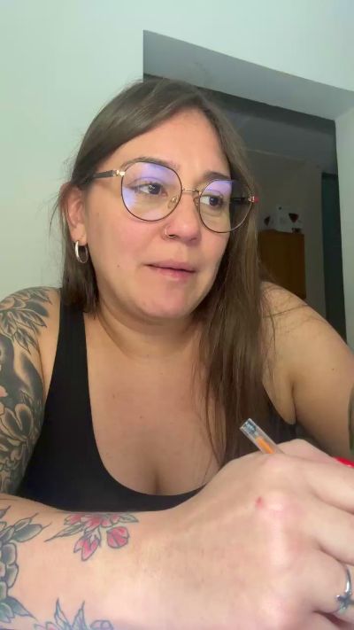 Brunitaa live cam on Cam4