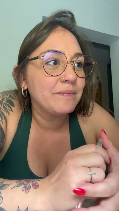 Brunitaa live cam on Cam4
