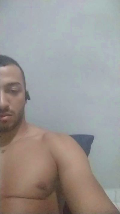 Bruno19pk live male webcam from Brazil