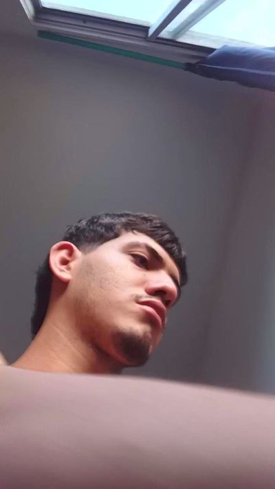 Bruno_cmm live cam on Cam4