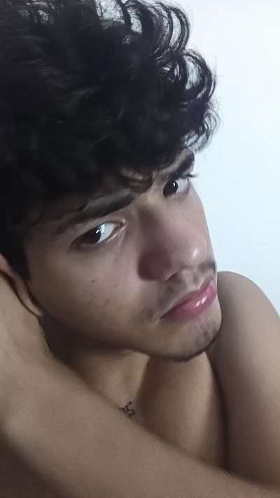 Bruno_moom live cam on Cam4