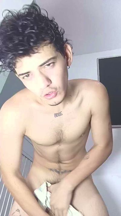 Bruno_moom live cam on Cam4