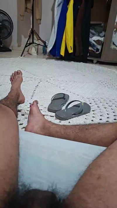 Bruto20cmputao live cam on Cam4