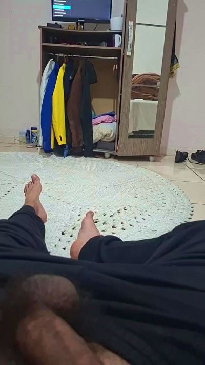 Bruto20cmputao live cam on Cam4