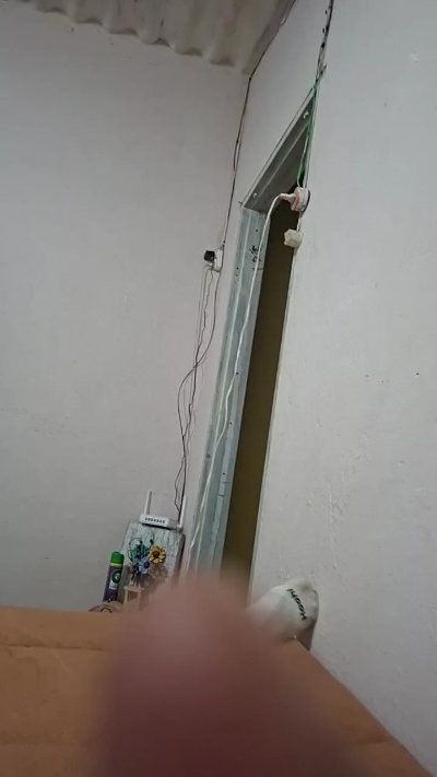 Bruto20cmputao live cam on Cam4