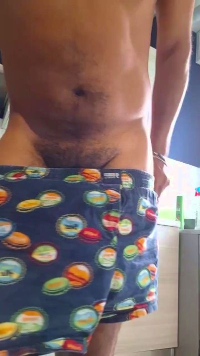 Bruttobr21 live cam on Cam4