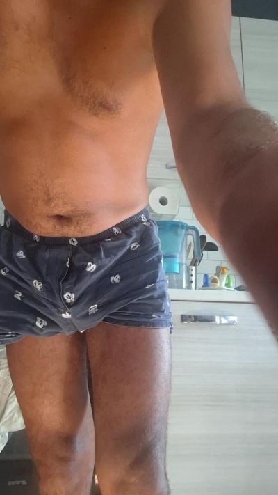 Bruttobr69 live cam on Cam4