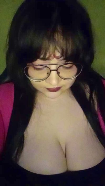 Bruxa_Oichi live cam on Cam4