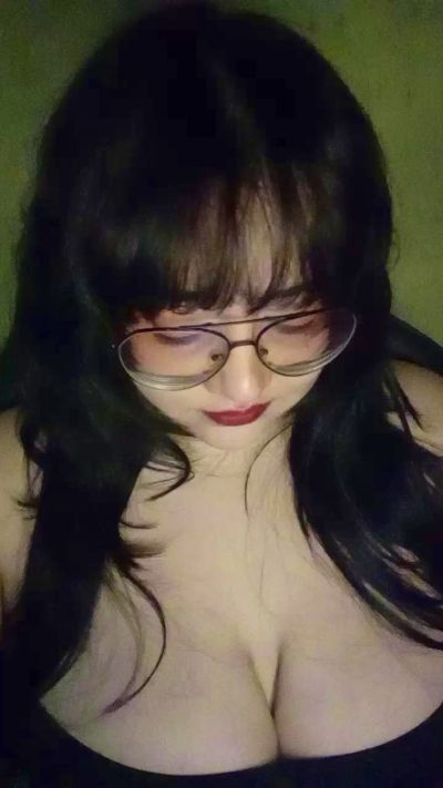 Bruxa_Oichi live cam on Cam4