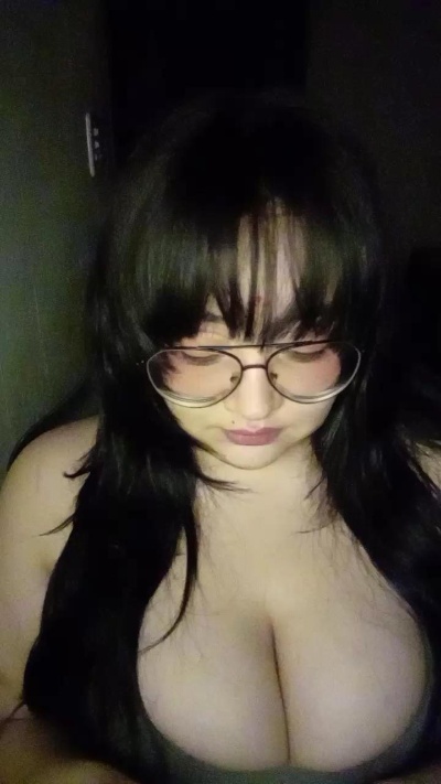 Bruxa_Oichi live cam on Cam4
