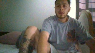 Bryan2701a live cam on Cam4