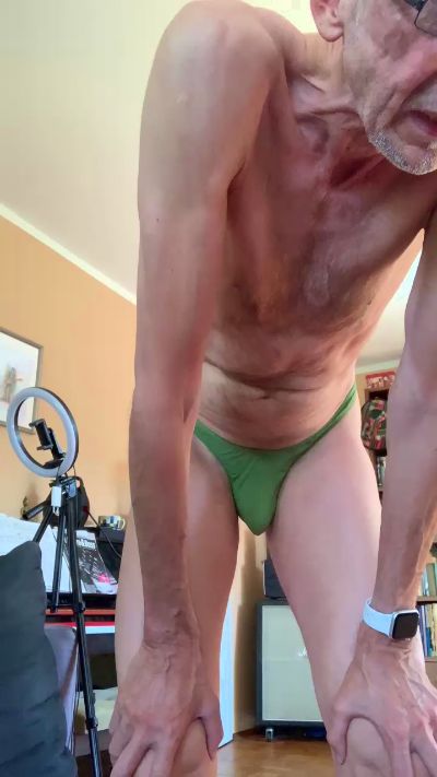 Buba93 live cam on Cam4