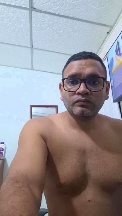 Bubakk live cam on Cam4