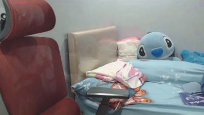 BubbleButtPinay live cam on Cam4