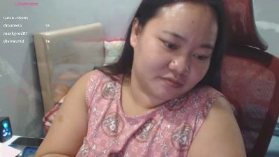 BubbleButtPinay live cam on Cam4