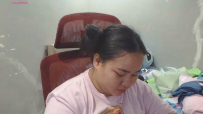 BubbleButtPinay live cam on Cam4