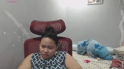 BubbleButtPinay live cam on Cam4