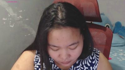 BubbleButtPinay live cam on Cam4