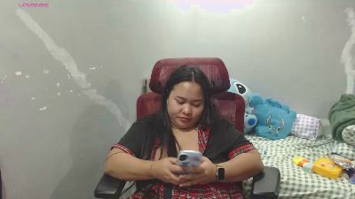 BubbleButtPinay live cam on Cam4