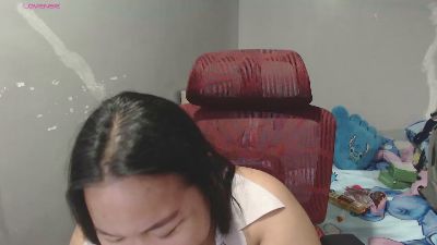 BubbleButtPinay live cam on Cam4