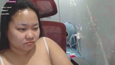 BubbleButtPinay live cam on Cam4
