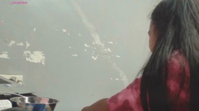 BubbleButtPinay live cam on Cam4