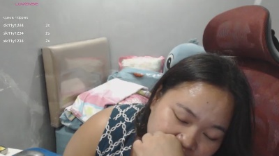 BubbleButtPinay live cam on Cam4
