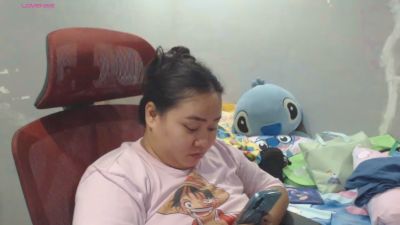 BubbleButtPinay live cam on Cam4