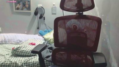 BubbleButtPinay live cam on Cam4
