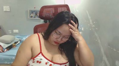 BubbleButtPinay live cam on Cam4