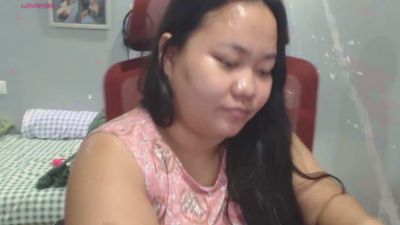 BubbleButtPinay live cam on Cam4