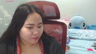 BubbleButtPinay live cam on Cam4