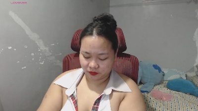BubbleButtPinay live cam on Cam4