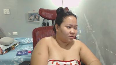 BubbleButtPinay live cam on Cam4
