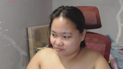 BubbleButtPinay live cam on Cam4