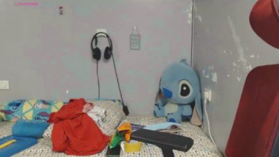 BubbleButtPinay live cam on Cam4