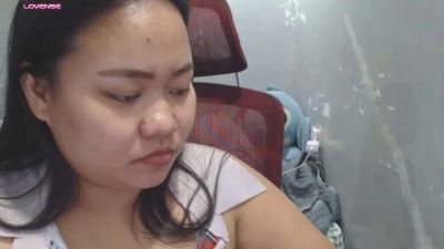 BubbleButtPinay live cam on Cam4