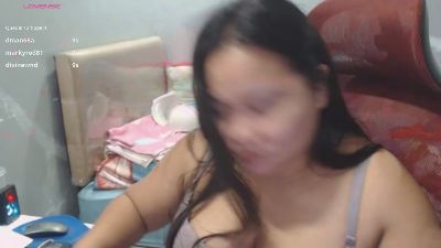 BubbleButtPinay live cam on Cam4
