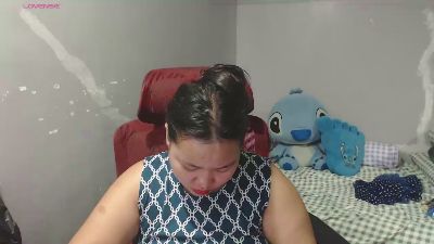 BubbleButtPinay live cam on Cam4