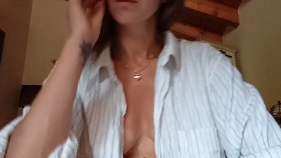 Bubi live cam on Cam4
