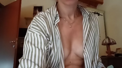 Bubi live cam on Cam4