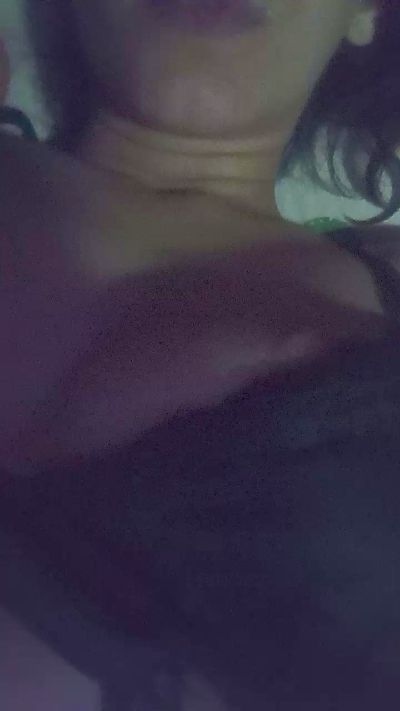 Buendia77 live cam on Cam4