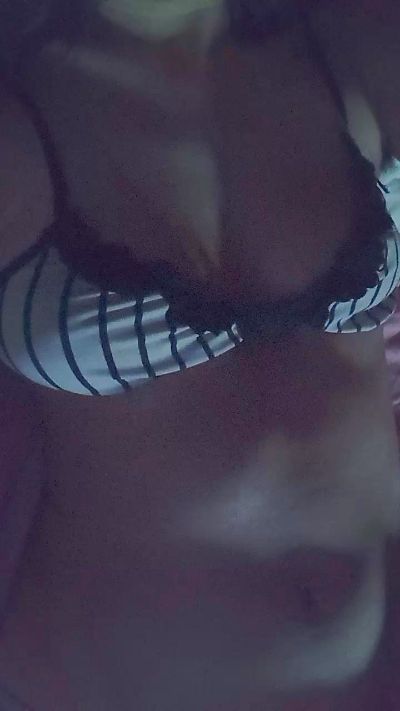 Buendia77 live cam on Cam4
